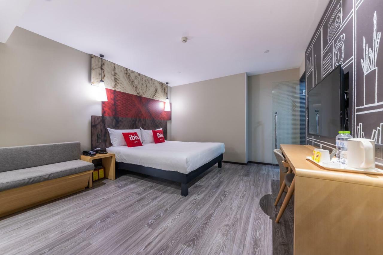Ibis Chongqing Jiefangbei Pedestrian Street Hotel Dış mekan fotoğraf