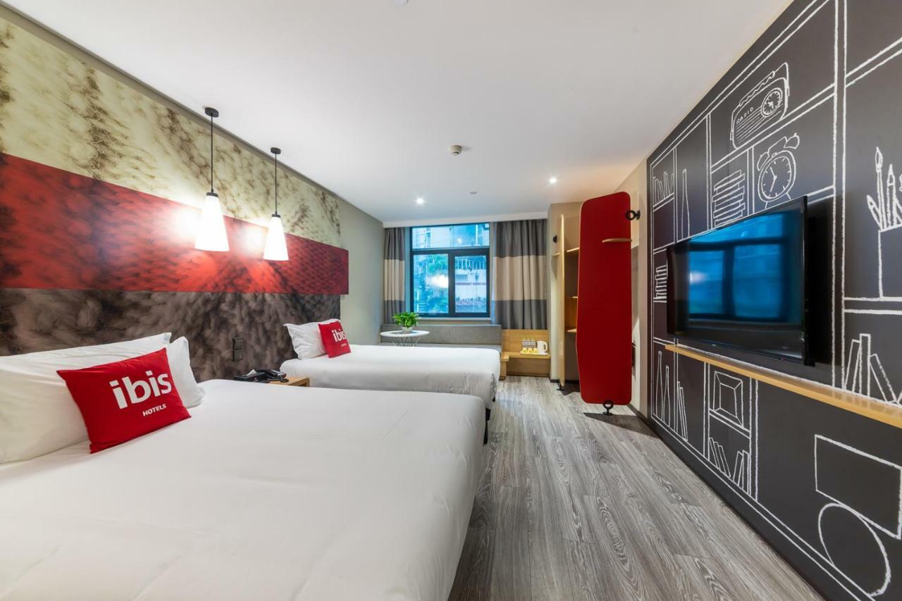 Ibis Chongqing Jiefangbei Pedestrian Street Hotel Dış mekan fotoğraf