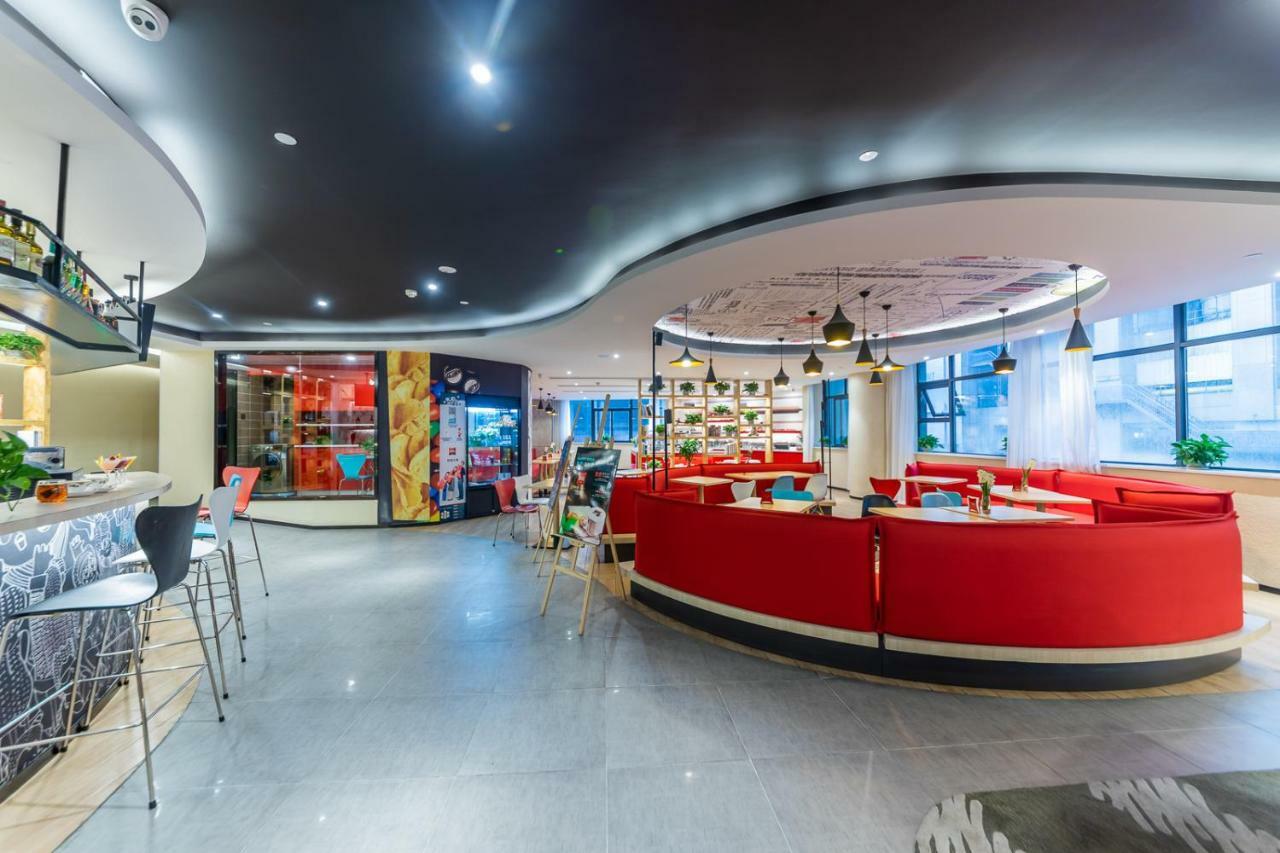 Ibis Chongqing Jiefangbei Pedestrian Street Hotel Dış mekan fotoğraf