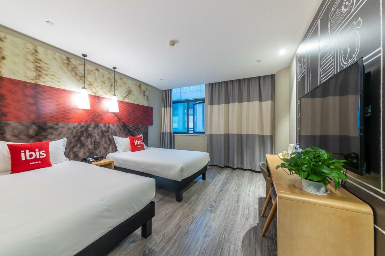 Ibis Chongqing Jiefangbei Pedestrian Street Hotel Dış mekan fotoğraf